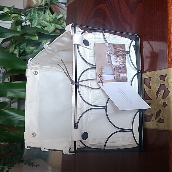 Scalloped Wire Storage Basket - Picture 2 of 10